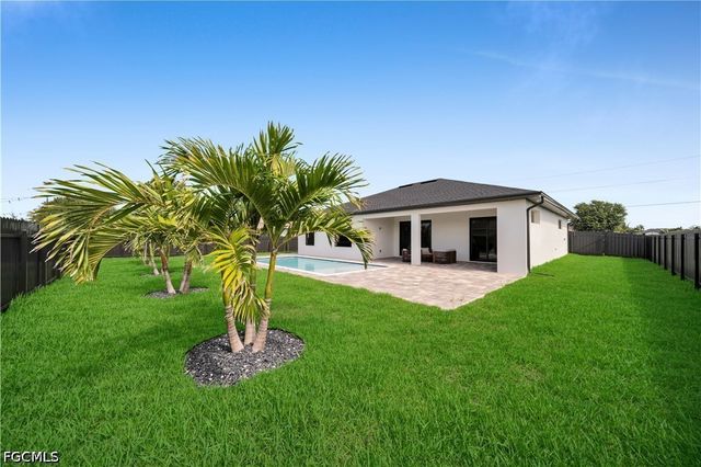 106 NE 11th TER, Cape Coral, FL 33909