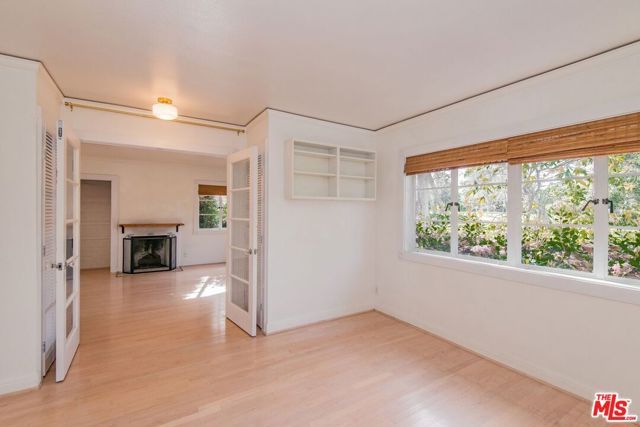 5233 Village, Los Angeles, CA 90016