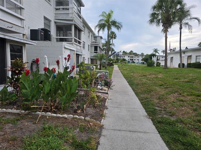 2007 SUNSET DRIVE E5, Bradenton, FL 34207