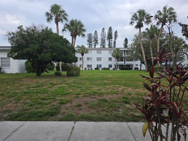 2007 SUNSET DRIVE E5, Bradenton, FL 34207