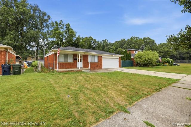 4922 Sanford Drive, Sterling Heights, MI 48310