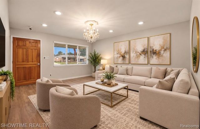 4922 Sanford Drive, Sterling Heights, MI 48310