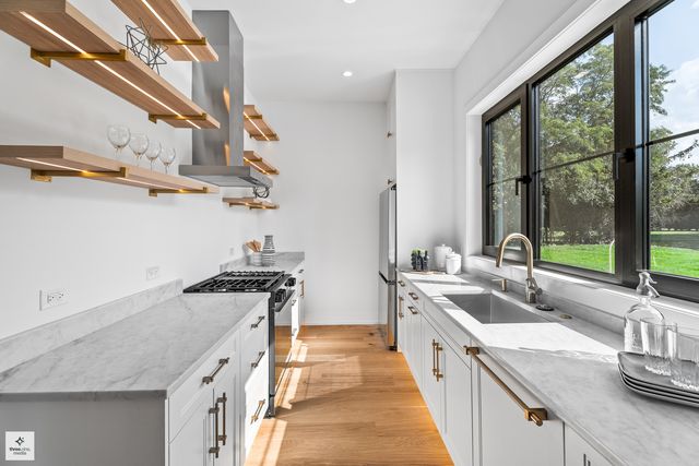 3005 Highland Road, Northbrook, IL 60062