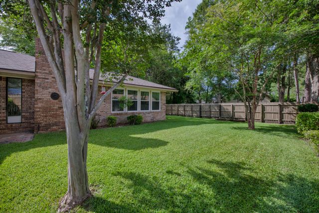 759 Overbrook Drive, Fort Walton Beach, FL 32547
