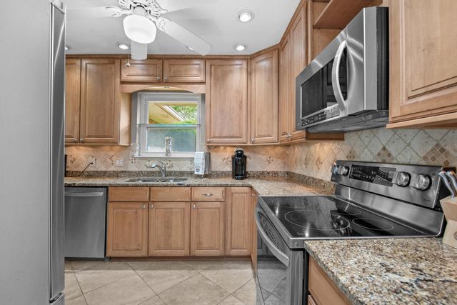 759 Overbrook Drive, Fort Walton Beach, FL 32547