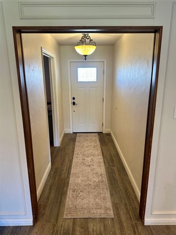 4200 Los Robles Drive, Plano, TX 75074