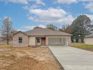 101 LLOYD HENDERSON Road, Beebe, AR 72012