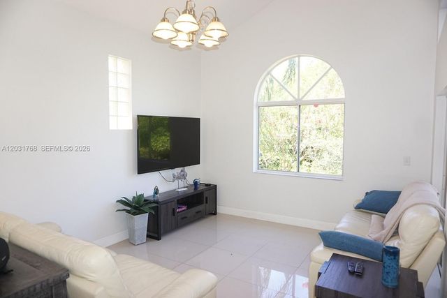 1057 SE 6th Ave, Dania Beach, FL 33004
