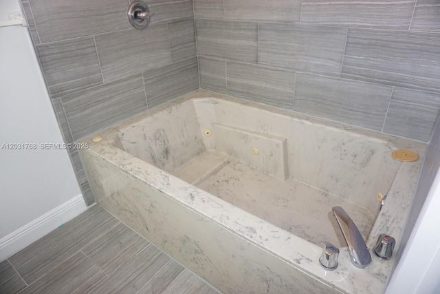 1057 SE 6th Ave, Dania Beach, FL 33004