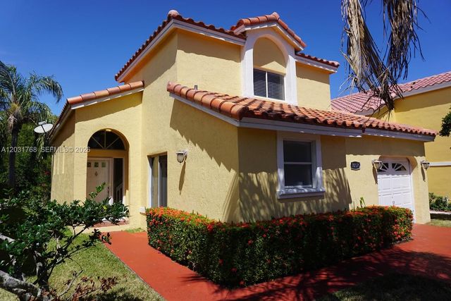 1057 SE 6th Ave, Dania Beach, FL 33004