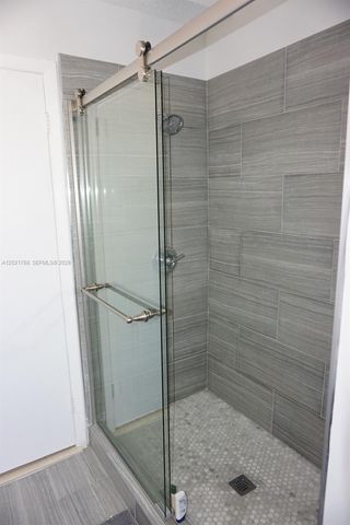 1057 SE 6th Ave, Dania Beach, FL 33004