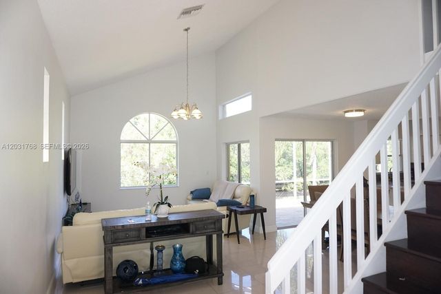 1057 SE 6th Ave, Dania Beach, FL 33004