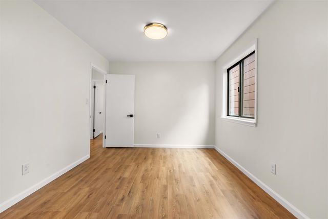 261 SUNSET KEY, Secaucus, NJ 07094