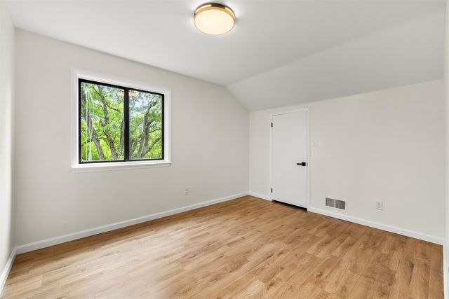 261 SUNSET KEY, Secaucus, NJ 07094