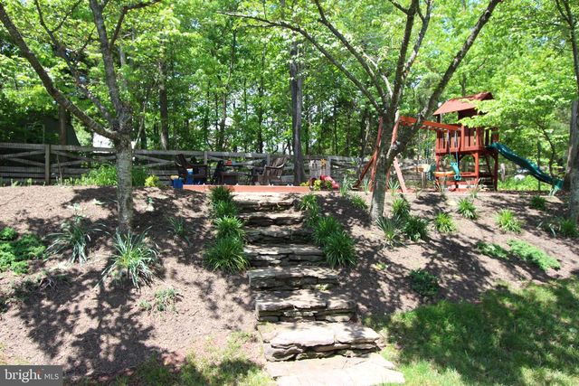 46812 BACKWATER DR, Sterling, VA 20164