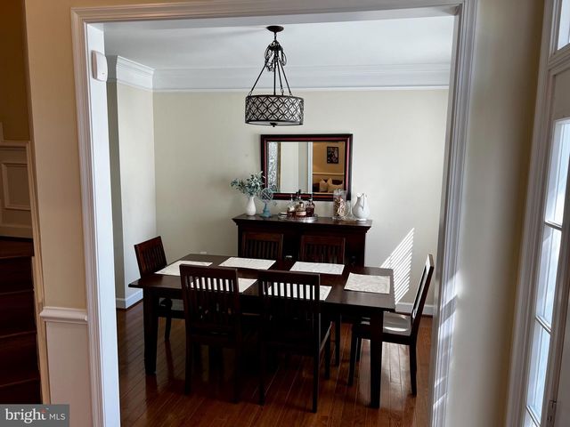 46812 BACKWATER DR, Sterling, VA 20164