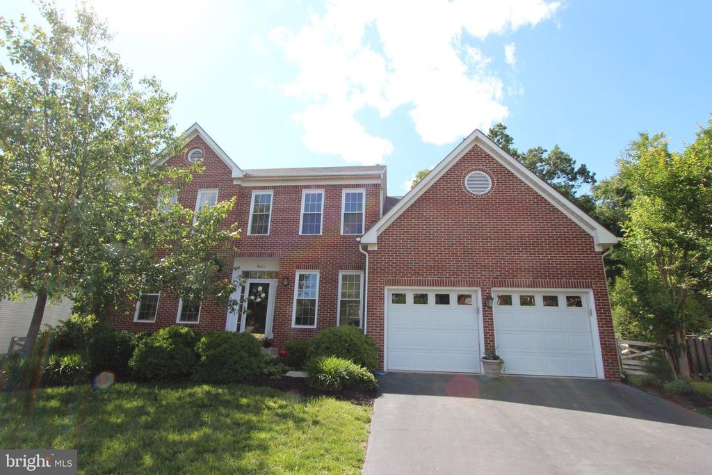 46812 BACKWATER DR, Sterling, VA 20164