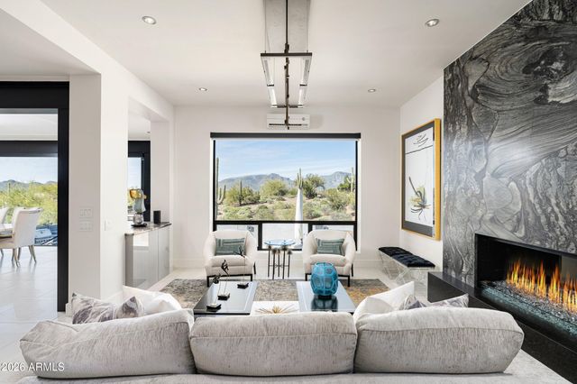 39402 N 67TH Place, Cave Creek, AZ 85331