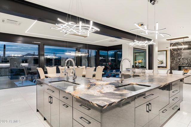 39402 N 67TH Place, Cave Creek, AZ 85331