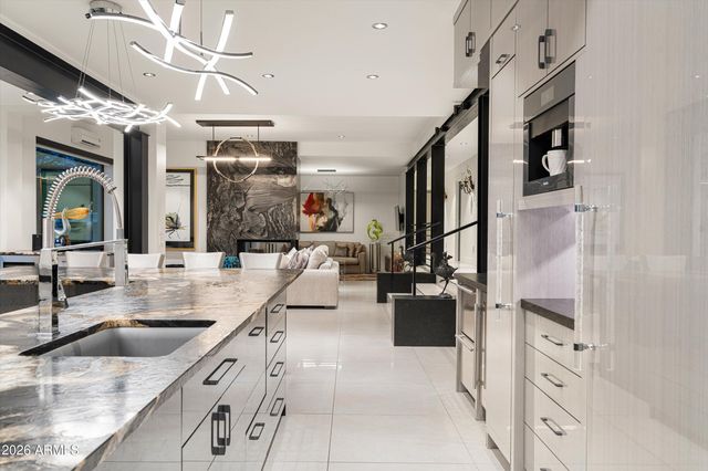 39402 N 67TH Place, Cave Creek, AZ 85331