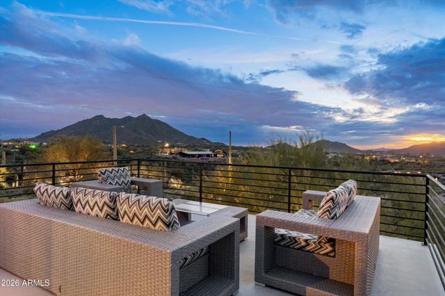39402 N 67TH Place, Cave Creek, AZ 85331