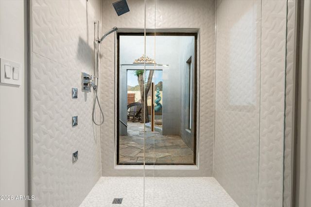 39402 N 67TH Place, Cave Creek, AZ 85331