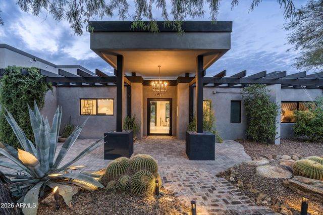 39402 N 67TH Place, Cave Creek, AZ 85331