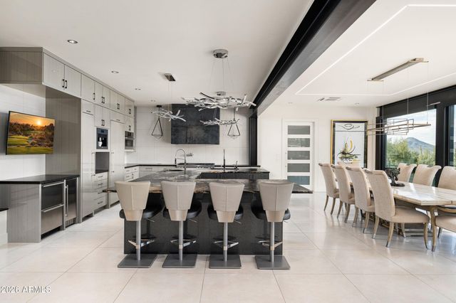 39402 N 67TH Place, Cave Creek, AZ 85331