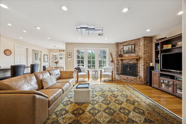 14415 Carolcrest Drive, Houston, TX 77079