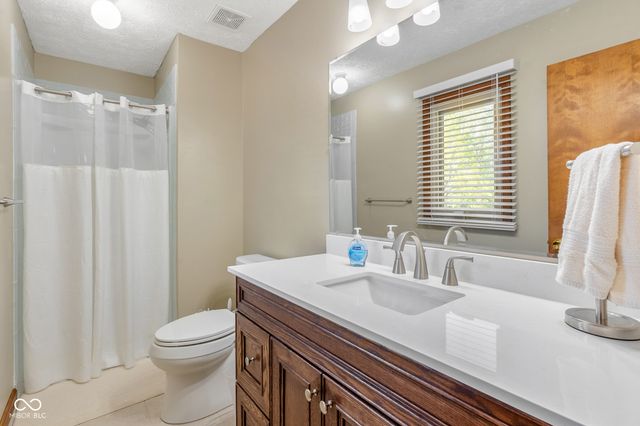 1733 Sycamore Drive, Plainfield, IN 46168