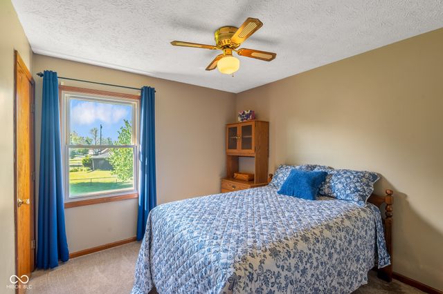 1733 Sycamore Drive, Plainfield, IN 46168