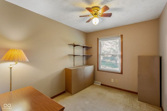 1733 Sycamore Drive, Plainfield, IN 46168