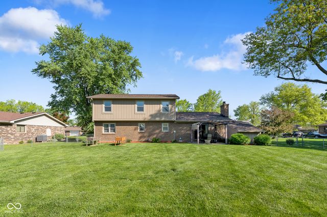 1733 Sycamore Drive, Plainfield, IN 46168