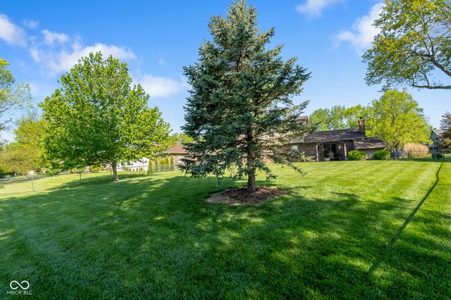 1733 Sycamore Drive, Plainfield, IN 46168