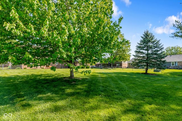 1733 Sycamore Drive, Plainfield, IN 46168