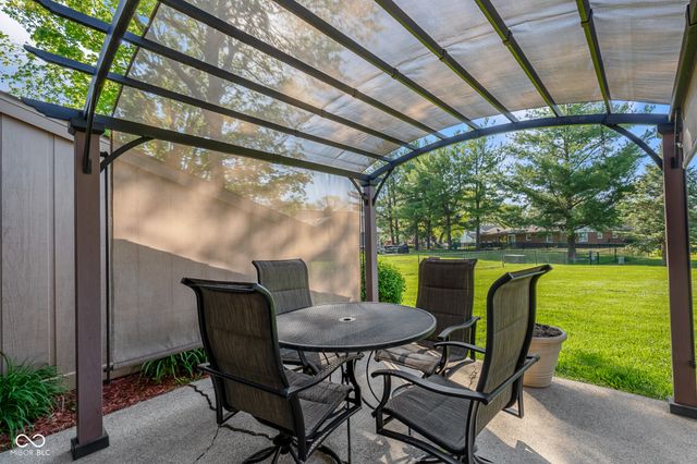 1733 Sycamore Drive, Plainfield, IN 46168