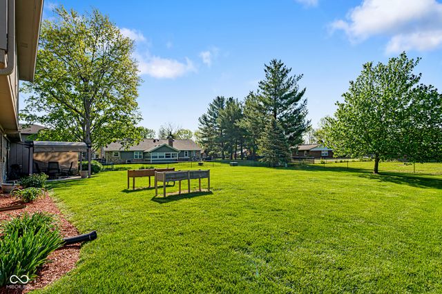 1733 Sycamore Drive, Plainfield, IN 46168