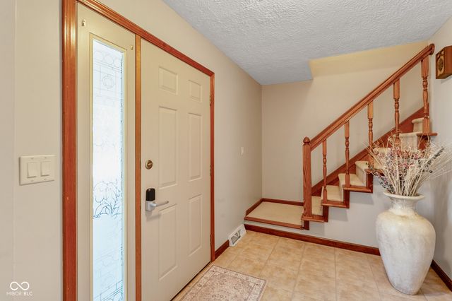 1733 Sycamore Drive, Plainfield, IN 46168