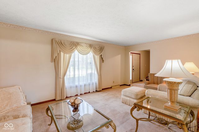 1733 Sycamore Drive, Plainfield, IN 46168