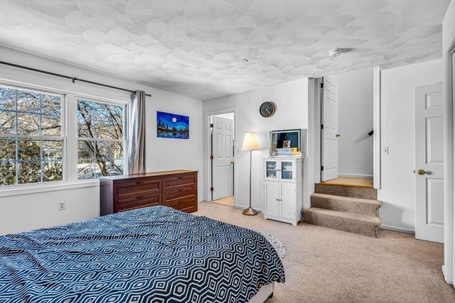 555 Main St 8, Woburn, MA 01801