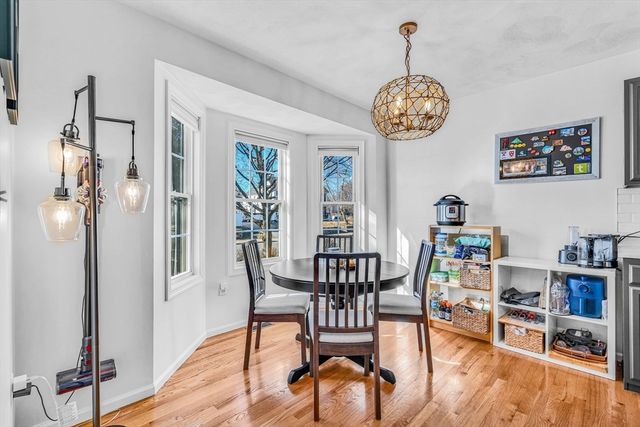 555 Main St 8, Woburn, MA 01801