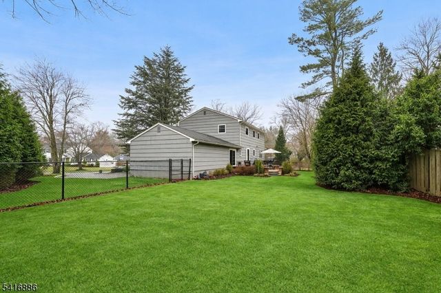 12 Troy Dr, Livingston Twp., NJ 07039