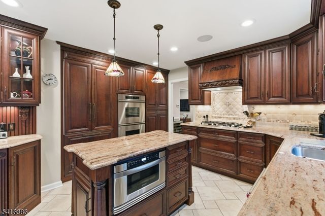 12 Troy Dr, Livingston Twp., NJ 07039