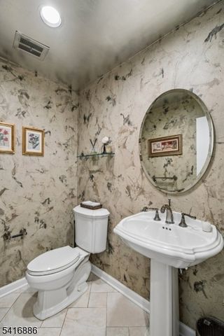 12 Troy Dr, Livingston Twp., NJ 07039