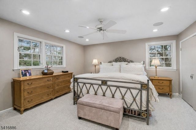 12 Troy Dr, Livingston Twp., NJ 07039