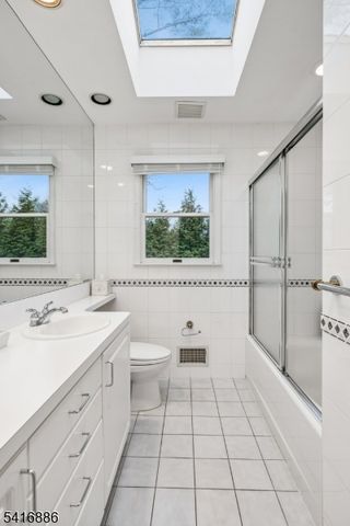 12 Troy Dr, Livingston Twp., NJ 07039