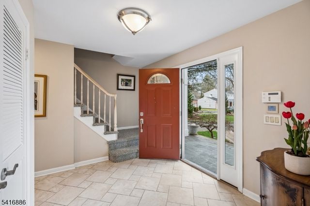 12 Troy Dr, Livingston Twp., NJ 07039