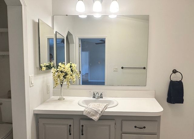 3402 Island Drive, Middleboro, MA 02346