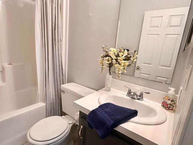 3402 Island Drive, Middleboro, MA 02346