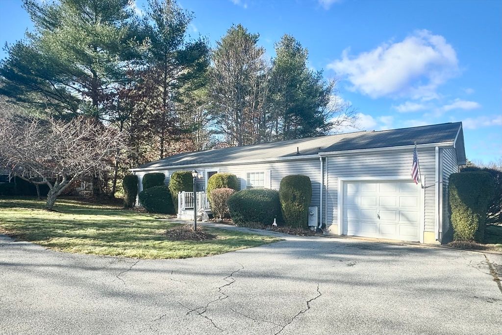 3402 Island Drive, Middleboro, MA 02346